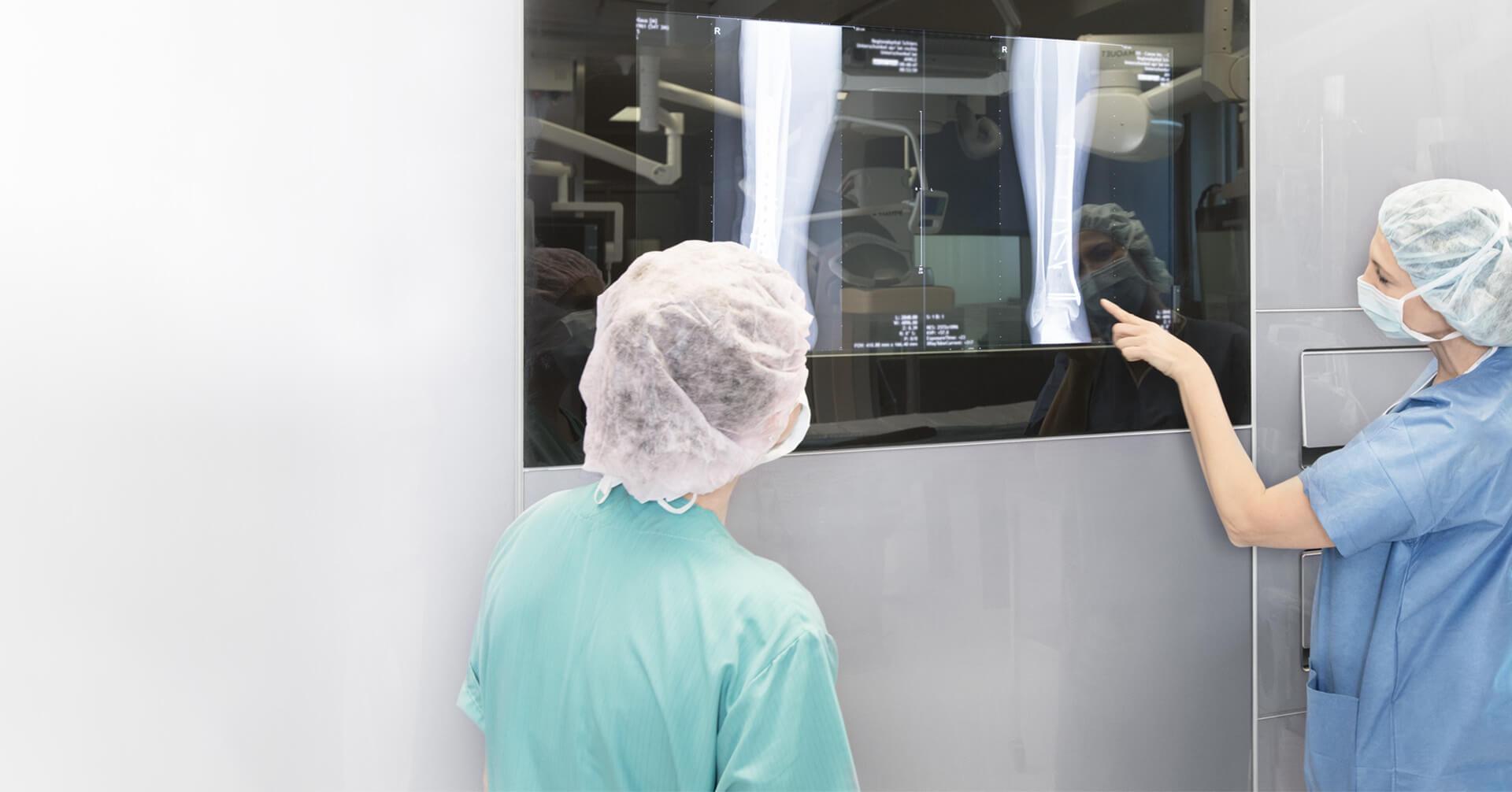 Advantages & Disadvantages of AI in Healthcare - CHG-MERIDIAN UK